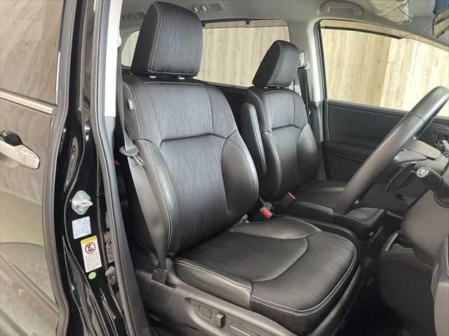 オデッセイ アブソルート・EX 6ヶ月走行無制限保証付き 衝突軽減ブレーキ 両側パワスラ インターナビ 全方位カメラ LEDヘッド 禁煙車 ハーフレザー オートクルコン 純正18AW ブラインドスポットモニタ Bluetooth(10枚目)