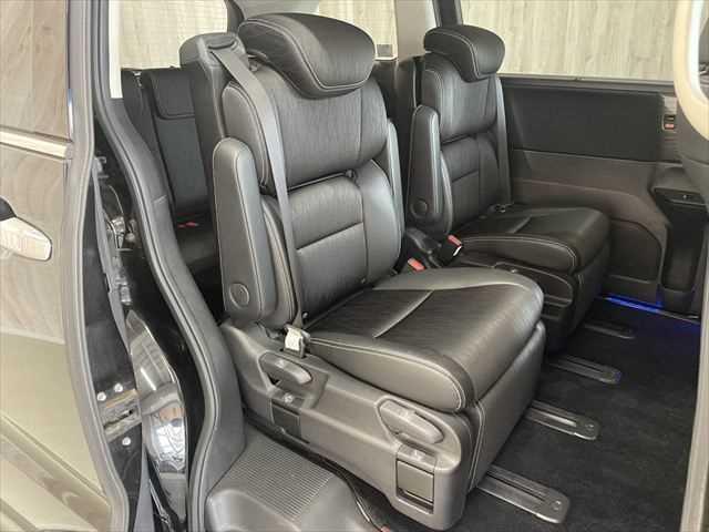 オデッセイ アブソルート・EX 6ヶ月走行無制限保証付き 衝突軽減ブレーキ 両側パワスラ インターナビ 全方位カメラ LEDヘッド 禁煙車 ハーフレザー オートクルコン 純正18AW ブラインドスポットモニタ Bluetooth(11枚目)