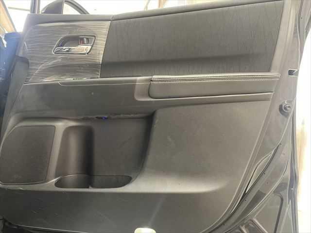 オデッセイ アブソルート・EX 6ヶ月走行無制限保証付き 衝突軽減ブレーキ 両側パワスラ インターナビ 全方位カメラ LEDヘッド 禁煙車 ハーフレザー オートクルコン 純正18AW ブラインドスポットモニタ Bluetooth(56枚目)