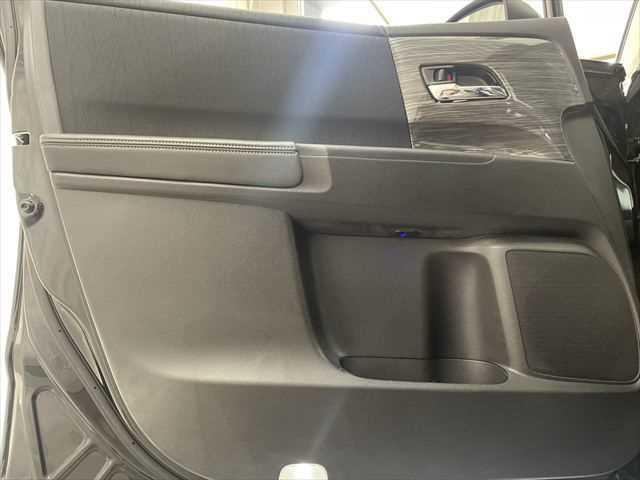 オデッセイ アブソルート・EX 6ヶ月走行無制限保証付き 衝突軽減ブレーキ 両側パワスラ インターナビ 全方位カメラ LEDヘッド 禁煙車 ハーフレザー オートクルコン 純正18AW ブラインドスポットモニタ Bluetooth(64枚目)