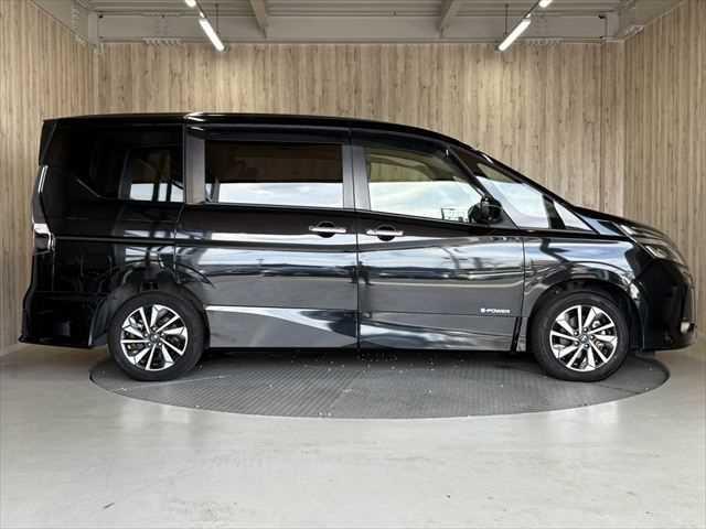 セレナ e-パワー ハイウェイスターV 後期 純正10インチナビ 後席モニター アラウンドビューモニター 防水シート 両側パワースライドドア 衝突軽減ブレーキ 禁煙車 ETC クリアランスソナー ブラインドスポットモニター スマートキー(22枚目)