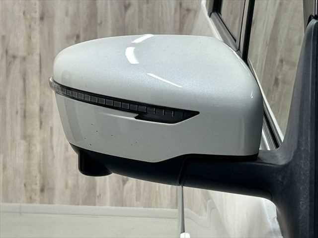 セレナ e-パワー ハイウェイスターV 純正9型ナビ プロパイロット 後席モニター デジタルインナーミラー 全方位カメラ 両側パワースライドド 禁煙車 ドラレコ 衝突軽減ブレーキ クリアランスソナー LEDヘッド スマートキー  Wエアコン(33枚目)