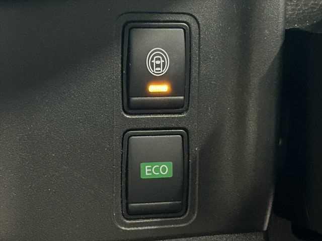 セレナ S エマージェンシーブレーキ 全方位カメラ オートクルーズコントロール ウォークスルー 禁煙車 クリアランスソナー スマートキー プッシュスタート パワースライドドア ETC 盗難防止レンタアップ(7枚目)