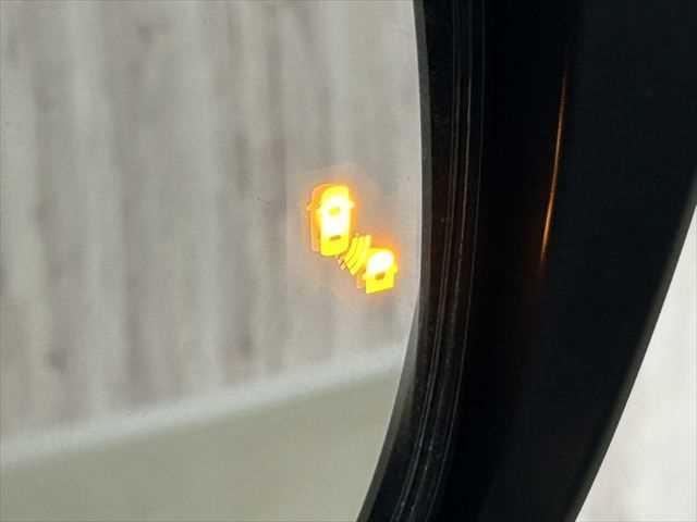 セレナ S エマージェンシーブレーキ 全方位カメラ オートクルーズコントロール ウォークスルー 禁煙車 クリアランスソナー スマートキー プッシュスタート パワースライドドア ETC 盗難防止レンタアップ(8枚目)