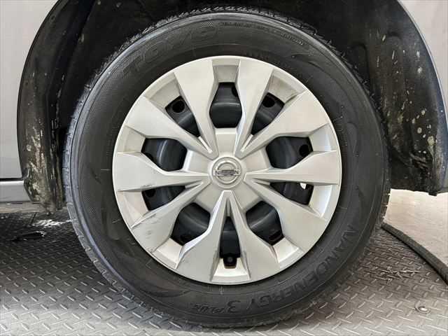 セレナ S エマージェンシーブレーキ 全方位カメラ オートクルーズコントロール ウォークスルー 禁煙車 クリアランスソナー スマートキー プッシュスタート パワースライドドア ETC 盗難防止レンタアップ(15枚目)