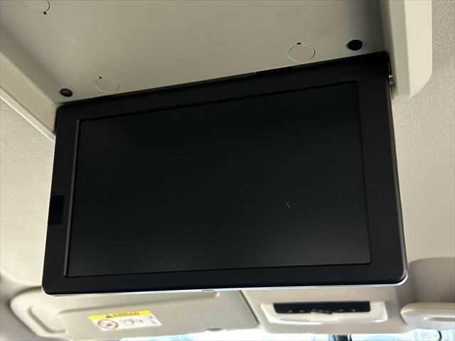 セレナ ハイウェイスター 後席モニター 9インチナビ プロパイロット 両側電動スライドドア 全方位カメラ 禁煙車 LEDヘッド フルセグ スマートキー Wエアコン ETC 電格ミラー ワンオーナー ブルートゥース ドラレコ(6枚目)