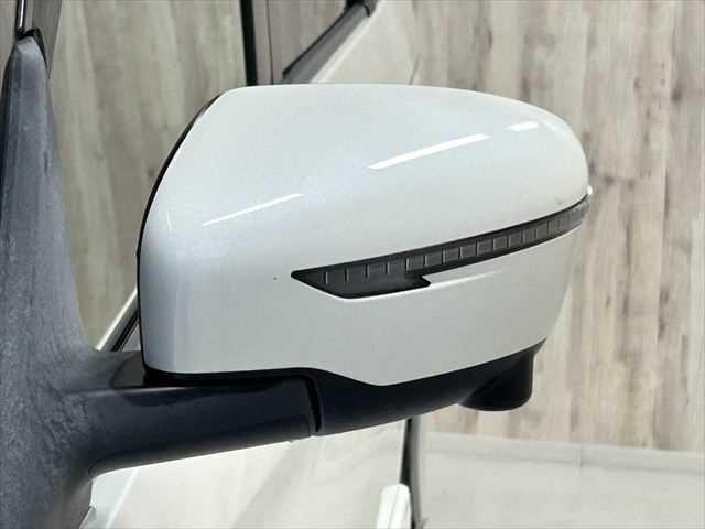 セレナ ハイウェイスター 後席モニター 9インチナビ プロパイロット 両側電動スライドドア 全方位カメラ 禁煙車 LEDヘッド フルセグ スマートキー Wエアコン ETC 電格ミラー ワンオーナー ブルートゥース ドラレコ(30枚目)