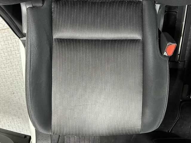 セレナ ハイウェイスター 後席モニター 9インチナビ プロパイロット 両側電動スライドドア 全方位カメラ 禁煙車 LEDヘッド フルセグ スマートキー Wエアコン ETC 電格ミラー ワンオーナー ブルートゥース ドラレコ(58枚目)