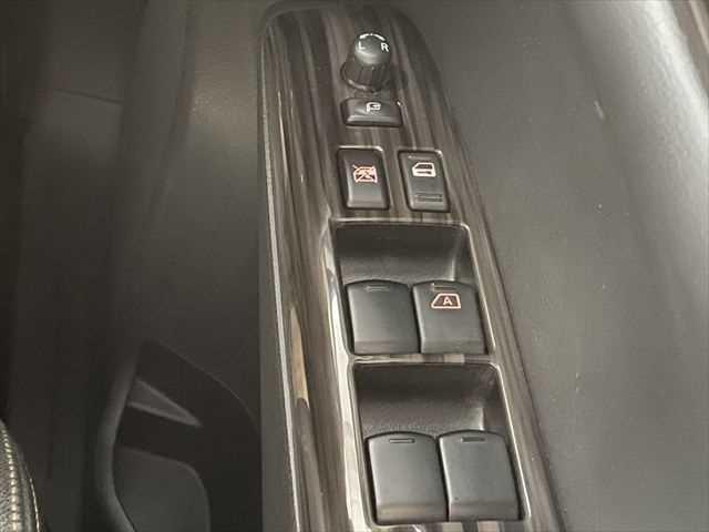 NISSAN ELGRAND 250HIGHWAY STAR S URBAN CHROME