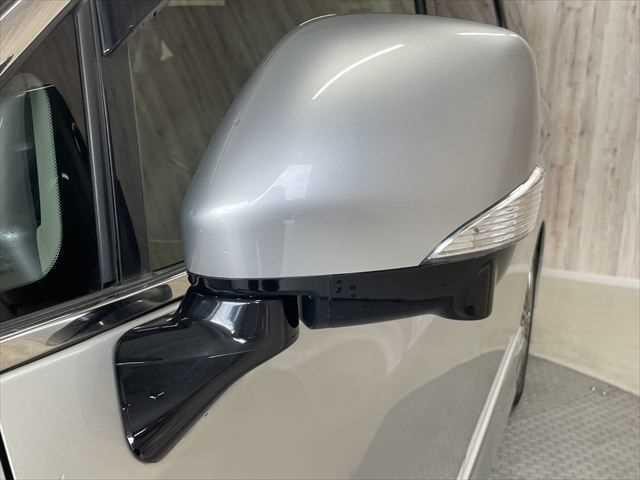 NISSAN ELGRAND 250HIGHWAY STAR S URBAN CHROME