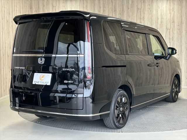 ステップワゴン ｅ：ＨＥＶスパーダ　６ヶ月走行無制限保証付き　１１．４型ナビ　ホンダセンシング　両側パワスラ　電動リア　ブラインドスポットモ二ター　禁煙車　ＭＴモード付　ハーフレザー　シートヒーター　ＥＴＣ２．０　フルセグ　ドラレコ（23枚目）