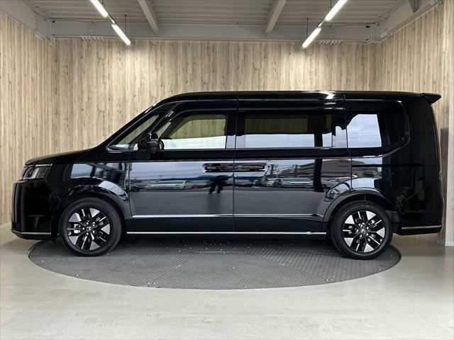 ステップワゴン ｅ：ＨＥＶスパーダ　６ヶ月走行無制限保証付き　１１．４型ナビ　ホンダセンシング　両側パワスラ　電動リア　ブラインドスポットモ二ター　禁煙車　ＭＴモード付　ハーフレザー　シートヒーター　ＥＴＣ２．０　フルセグ　ドラレコ（25枚目）