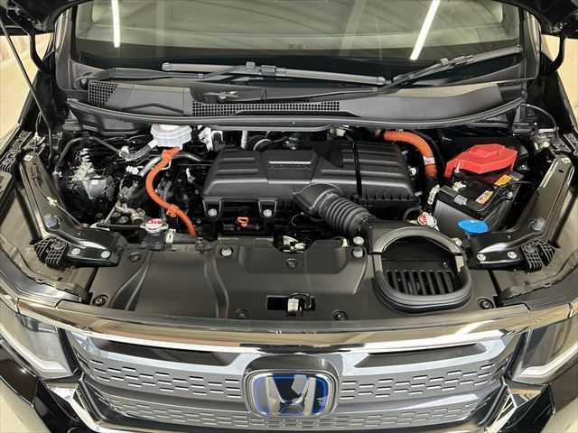 ステップワゴン ｅ：ＨＥＶスパーダ　６ヶ月走行無制限保証付き　１１．４型ナビ　ホンダセンシング　両側パワスラ　電動リア　ブラインドスポットモ二ター　禁煙車　ＭＴモード付　ハーフレザー　シートヒーター　ＥＴＣ２．０　フルセグ　ドラレコ（37枚目）