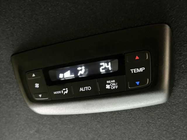 ステップワゴン ｅ：ＨＥＶスパーダ　６ヶ月走行無制限保証付き　１１．４型ナビ　ホンダセンシング　両側パワスラ　電動リア　ブラインドスポットモ二ター　禁煙車　ＭＴモード付　ハーフレザー　シートヒーター　ＥＴＣ２．０　フルセグ　ドラレコ（46枚目）