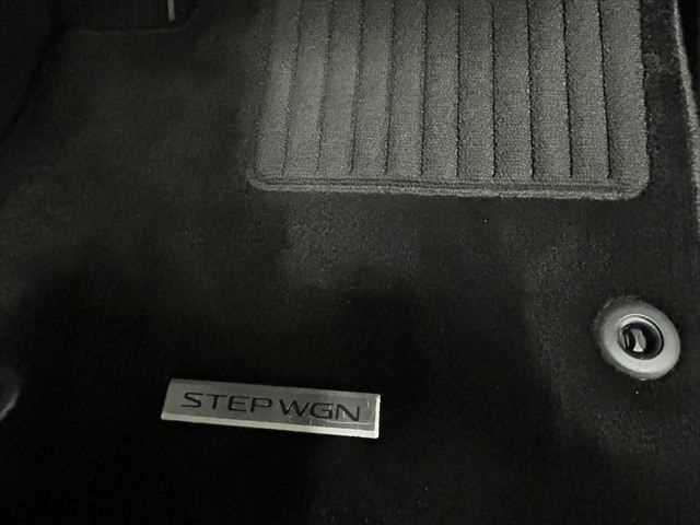 ステップワゴン ｅ：ＨＥＶスパーダ　６ヶ月走行無制限保証付き　１１．４型ナビ　ホンダセンシング　両側パワスラ　電動リア　ブラインドスポットモ二ター　禁煙車　ＭＴモード付　ハーフレザー　シートヒーター　ＥＴＣ２．０　フルセグ　ドラレコ（54枚目）