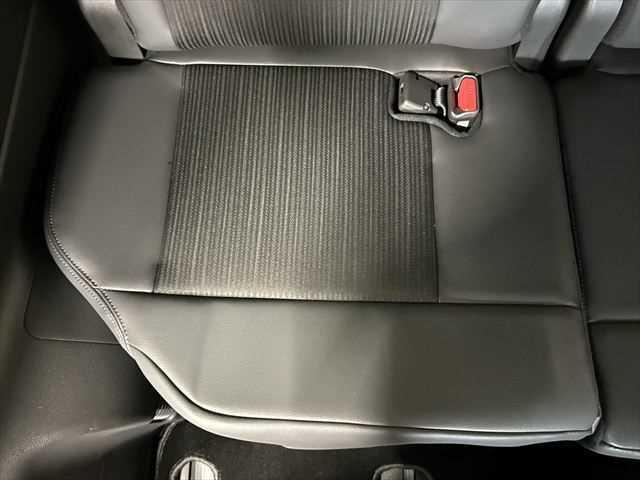 ステップワゴン ｅ：ＨＥＶスパーダ　６ヶ月走行無制限保証付き　１１．４型ナビ　ホンダセンシング　両側パワスラ　電動リア　ブラインドスポットモ二ター　禁煙車　ＭＴモード付　ハーフレザー　シートヒーター　ＥＴＣ２．０　フルセグ　ドラレコ（62枚目）