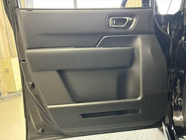 ステップワゴン ｅ：ＨＥＶスパーダ　６ヶ月走行無制限保証付き　１１．４型ナビ　ホンダセンシング　両側パワスラ　電動リア　ブラインドスポットモ二ター　禁煙車　ＭＴモード付　ハーフレザー　シートヒーター　ＥＴＣ２．０　フルセグ　ドラレコ（63枚目）