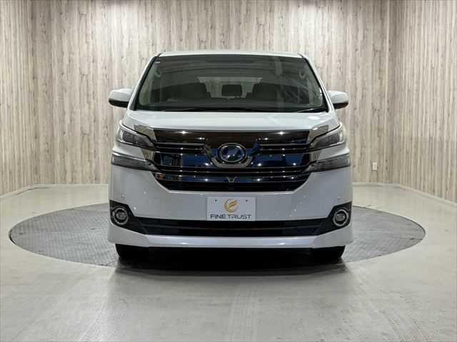 当社自慢のお車です。装備・機関系チェック済み♪横にこの車のセールスポイントを、写真と説明でアピールしてあります♪まずはご覧になってください。