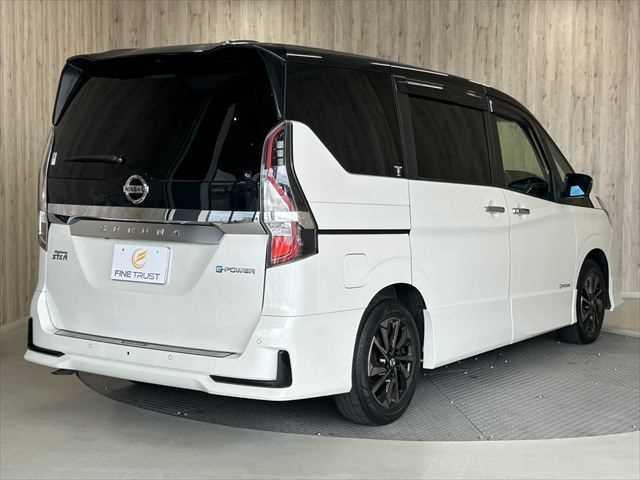 セレナ e-パワー ハイウェイスターV アーバンクロム 特別仕様車 後席モニター 10インチ純正ナビ プロパイロット 両側パワースライドドア 禁煙車 防水シート レーダークルーズコントロール 衝突軽減ブレーキ BSM アラウンドビューモニター(24枚目)