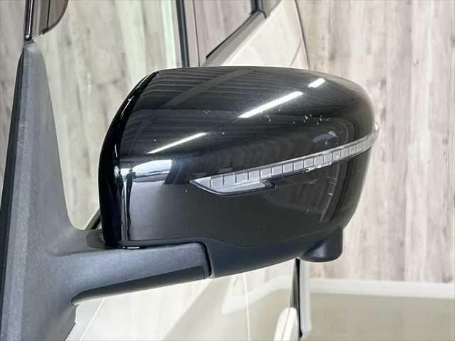 セレナ e-パワー ハイウェイスターV アーバンクロム 特別仕様車 後席モニター 10インチ純正ナビ プロパイロット 両側パワースライドドア 禁煙車 防水シート レーダークルーズコントロール 衝突軽減ブレーキ BSM アラウンドビューモニター(31枚目)