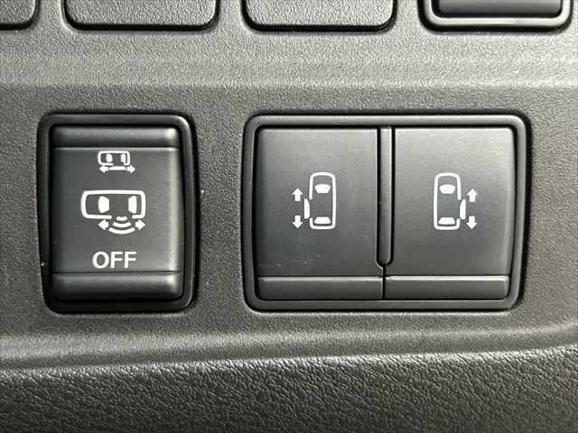 セレナ e-パワー ハイウェイスターV 後席モニター 9インチ純正ナビ プロパイロット パーキングアシスト 両側パワースライドドア 禁煙車 Bluetooth レーダークルーズコントロール 衝突軽減ブレーキ 障害物センサー アラウンドビュ(7枚目)