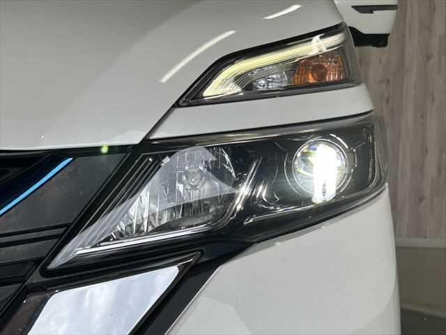 セレナ e-パワー ハイウェイスターV 後席モニター 9インチ純正ナビ プロパイロット パーキングアシスト 両側パワースライドドア 禁煙車 Bluetooth レーダークルーズコントロール 衝突軽減ブレーキ 障害物センサー アラウンドビュ(16枚目)