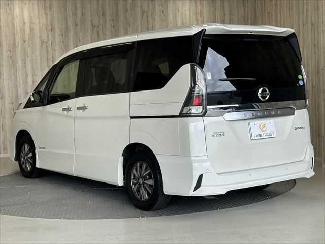 セレナ e-パワー ハイウェイスターV 後席モニター 9インチ純正ナビ プロパイロット パーキングアシスト 両側パワースライドドア 禁煙車 Bluetooth レーダークルーズコントロール 衝突軽減ブレーキ 障害物センサー アラウンドビュ(24枚目)