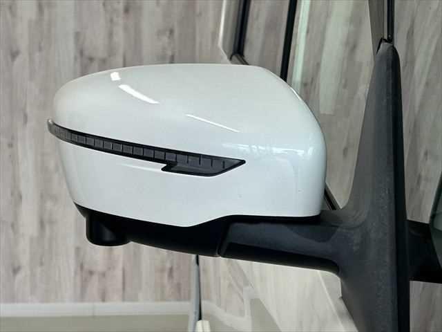 セレナ e-パワー ハイウェイスターV 後席モニター 9インチ純正ナビ プロパイロット パーキングアシスト 両側パワースライドドア 禁煙車 Bluetooth レーダークルーズコントロール 衝突軽減ブレーキ 障害物センサー アラウンドビュ(31枚目)