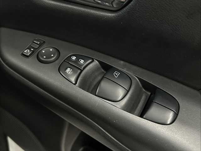 セレナ e-パワー ハイウェイスターV 後席モニター 9インチ純正ナビ プロパイロット パーキングアシスト 両側パワースライドドア 禁煙車 Bluetooth レーダークルーズコントロール 衝突軽減ブレーキ 障害物センサー アラウンドビュ(46枚目)
