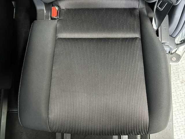 セレナ e-パワー ハイウェイスターV 後席モニター 9インチ純正ナビ プロパイロット パーキングアシスト 両側パワースライドドア 禁煙車 Bluetooth レーダークルーズコントロール 衝突軽減ブレーキ 障害物センサー アラウンドビュ(65枚目)
