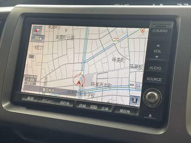 ステップワゴンスパーダ Ｚ　クールスピリット　ユーザー買取車　後期　両側パワースライドドア　純正ＨＤＤナビ　ＤＶＤ再生　フルセグＴＶ　クルーズコントロール　禁煙車　ドライブレコーダー　ＥＴＣ　オートエアコン　バックカメラ（4枚目）