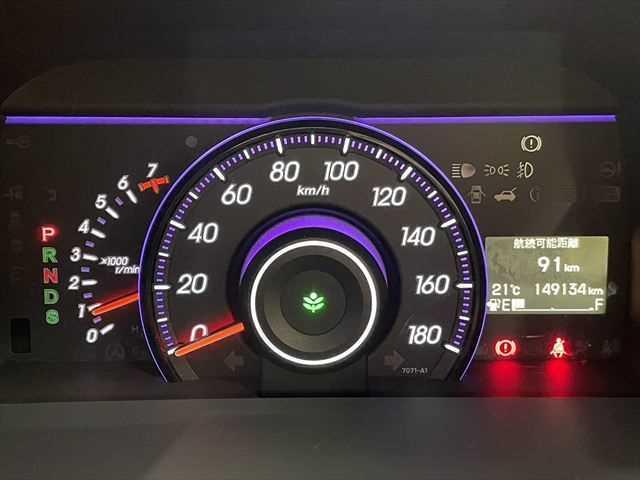 ステップワゴンスパーダ Ｚ　クールスピリット　ユーザー買取車　後期　両側パワースライドドア　純正ＨＤＤナビ　ＤＶＤ再生　フルセグＴＶ　クルーズコントロール　禁煙車　ドライブレコーダー　ＥＴＣ　オートエアコン　バックカメラ（46枚目）