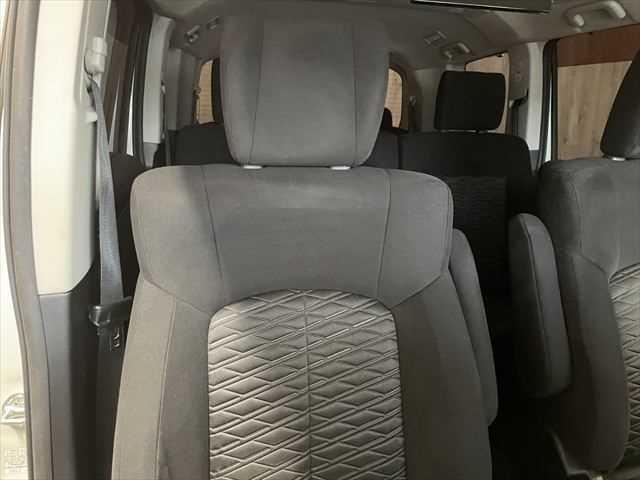 デリカD:5 アーバンギア G パワーパッケージ 純正10型ナビ 後席モニター 全方位カメラ E-アシスト 8人乗 4WD 禁煙車 レーダークルーズコントロール 衝突軽減ブレーキ レーンキープアシスト オートエアコン Wエアコン シートヒーター(54枚目)
