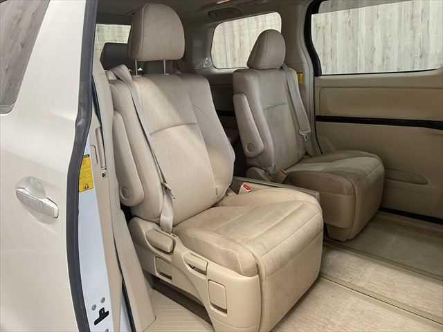 ヴェルファイアハイブリッド V 6ヶ月走行無制限保証付き Wサンルーフ 純正8型ナビ 両側パワースライドドア 電動リアゲート 寒冷地仕様 禁煙車 バックカメラ オットマン Wエアコン ETC 純正16インチアルミホイール クルコン(9枚目)