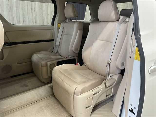 ヴェルファイアハイブリッド V 6ヶ月走行無制限保証付き Wサンルーフ 純正8型ナビ 両側パワースライドドア 電動リアゲート 寒冷地仕様 禁煙車 バックカメラ オットマン Wエアコン ETC 純正16インチアルミホイール クルコン(36枚目)