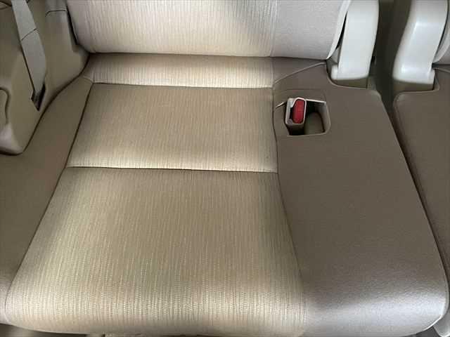 ヴェルファイアハイブリッド V 6ヶ月走行無制限保証付き Wサンルーフ 純正8型ナビ 両側パワースライドドア 電動リアゲート 寒冷地仕様 禁煙車 バックカメラ オットマン Wエアコン ETC 純正16インチアルミホイール クルコン(63枚目)