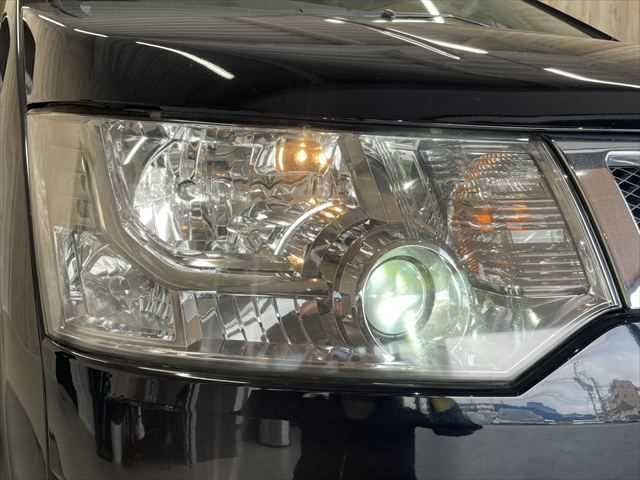デリカD:5 D パワーパッケージ ディーゼル 4WD HDDナビ 両側パワースライドドア HIDヘッドライト 禁煙車 クルーズコントロール バックカメラ オートエアコン Wエアコン シートヒーター Bluetooth フルセグTV(14枚目)