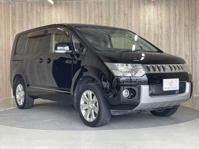 デリカD:5 D パワーパッケージ ディーゼル 4WD HDDナビ 両側パワースライドドア HIDヘッドライト 禁煙車 クルーズコントロール バックカメラ オートエアコン Wエアコン シートヒーター Bluetooth フルセグTV(17枚目)