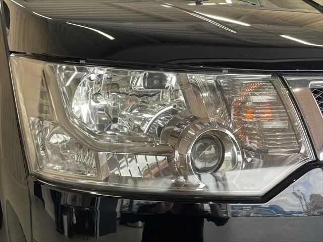 デリカD:5 D パワーパッケージ ディーゼル 4WD HDDナビ 両側パワースライドドア HIDヘッドライト 禁煙車 クルーズコントロール バックカメラ オートエアコン Wエアコン シートヒーター Bluetooth フルセグTV(23枚目)