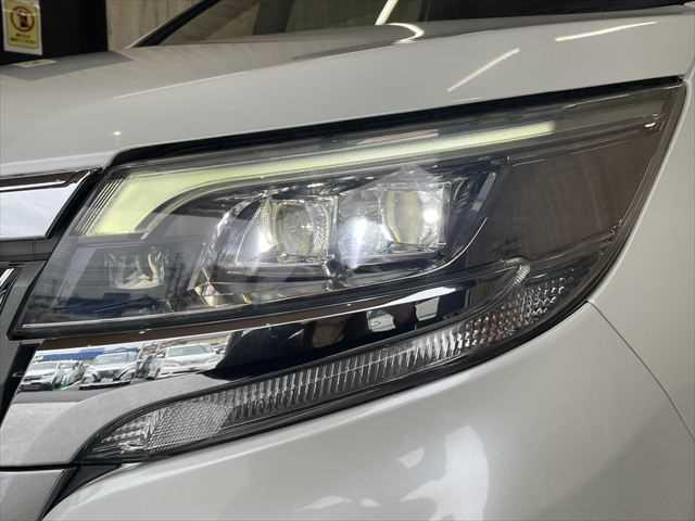 エスクァイア ハイブリッドGi プレミアムパッケージ 6ヶ月走行無制限保証付き モデリスタフルエアロ 11インチBIGX トヨタセーフティセンス 両側パワースライドドア LEDヘッドライト 禁煙車 クルコン バックカメラ 純正16型ナビ ETC スマキー(32枚目)