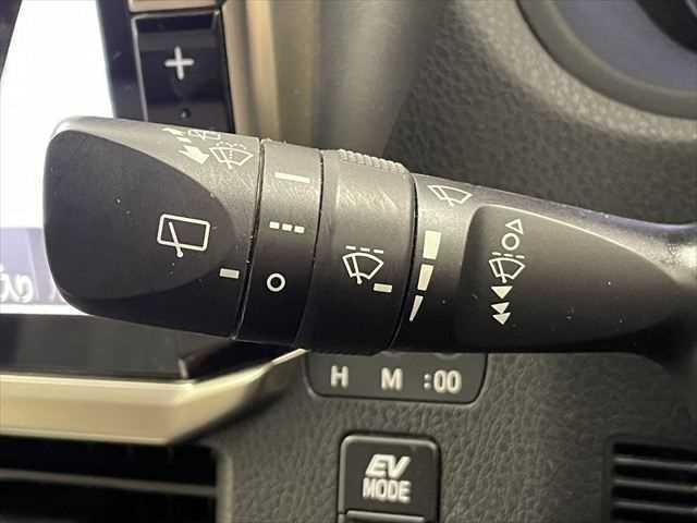 エスクァイア ハイブリッドGi プレミアムパッケージ 6ヶ月走行無制限保証付き モデリスタフルエアロ 11インチBIGX トヨタセーフティセンス 両側パワースライドドア LEDヘッドライト 禁煙車 クルコン バックカメラ 純正16型ナビ ETC スマキー(42枚目)