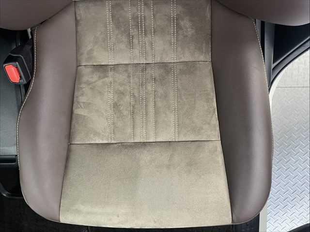 エスクァイア ハイブリッドGi プレミアムパッケージ 6ヶ月走行無制限保証付き モデリスタフルエアロ 11インチBIGX トヨタセーフティセンス 両側パワースライドドア LEDヘッドライト 禁煙車 クルコン バックカメラ 純正16型ナビ ETC スマキー(64枚目)