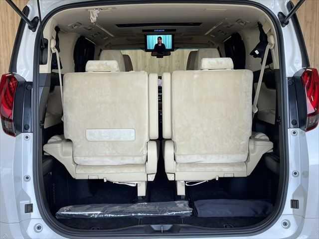 アルファードハイブリッド G 禁煙車 サンルーフ リアエンター JBLサウンド パノラミックビューM プリクラッシュS 禁煙車 両側電動スライド 衝突軽減ブレーキ レーダークルコン パワーバックドア ETC 4WD ドラレコ(15枚目)