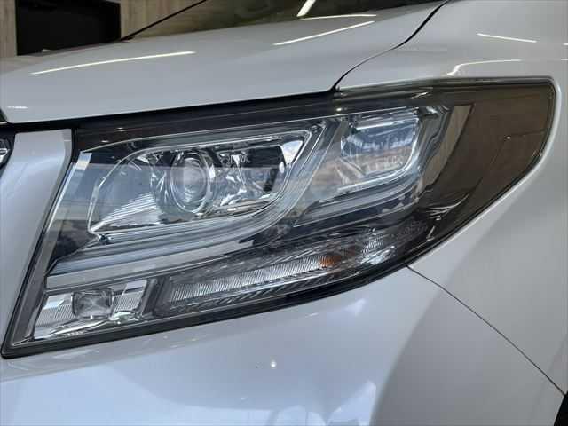 アルファードハイブリッド G 禁煙車 サンルーフ リアエンター JBLサウンド パノラミックビューM プリクラッシュS 禁煙車 両側電動スライド 衝突軽減ブレーキ レーダークルコン パワーバックドア ETC 4WD ドラレコ(27枚目)