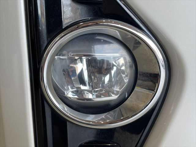 アルファードハイブリッド G 禁煙車 サンルーフ リアエンター JBLサウンド パノラミックビューM プリクラッシュS 禁煙車 両側電動スライド 衝突軽減ブレーキ レーダークルコン パワーバックドア ETC 4WD ドラレコ(28枚目)