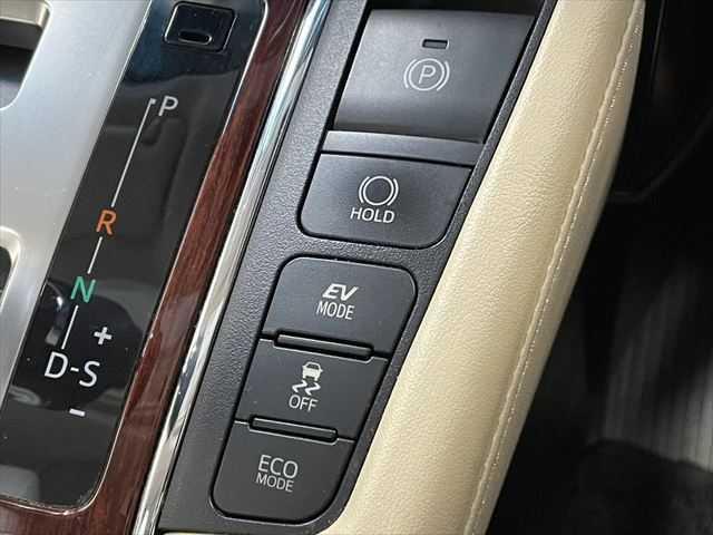 アルファードハイブリッド G 禁煙車 サンルーフ リアエンター JBLサウンド パノラミックビューM プリクラッシュS 禁煙車 両側電動スライド 衝突軽減ブレーキ レーダークルコン パワーバックドア ETC 4WD ドラレコ(43枚目)