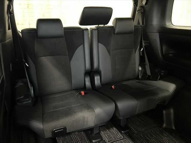 アルファード ２．５Ｓ　タイプゴールド　後期型　３眼ＬＥＤヘッドライト　９インチディスプレイオーディオＴＶ・ナビ　両側電動スライド　トヨタセーフティセンス　禁煙車　バックカメラ　オートマチックハイビーム　電動リアゲート　ハーフレザーシート（13枚目）