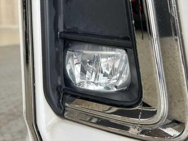 アルファード ２．５Ｓ　タイプゴールド　後期型　３眼ＬＥＤヘッドライト　９インチディスプレイオーディオＴＶ・ナビ　両側電動スライド　トヨタセーフティセンス　禁煙車　バックカメラ　オートマチックハイビーム　電動リアゲート　ハーフレザーシート（29枚目）