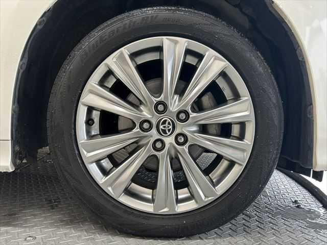 アルファード ２．５Ｓ　タイプゴールド　後期型　３眼ＬＥＤヘッドライト　９インチディスプレイオーディオＴＶ・ナビ　両側電動スライド　トヨタセーフティセンス　禁煙車　バックカメラ　オートマチックハイビーム　電動リアゲート　ハーフレザーシート（32枚目）