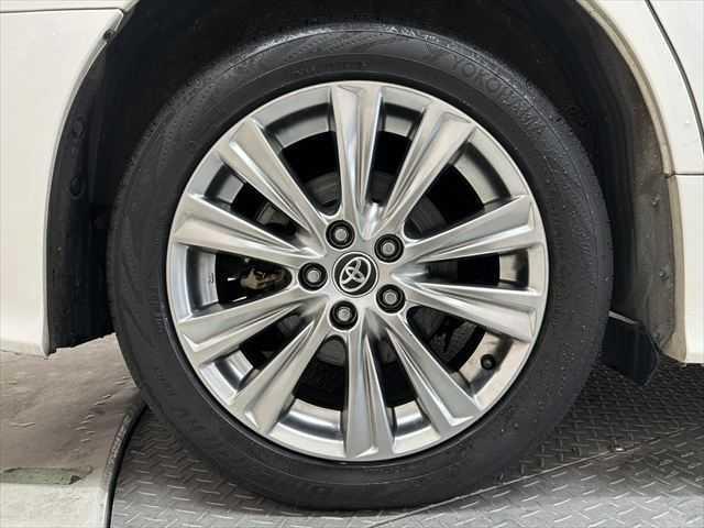 アルファード ２．５Ｓ　タイプゴールド　後期型　３眼ＬＥＤヘッドライト　９インチディスプレイオーディオＴＶ・ナビ　両側電動スライド　トヨタセーフティセンス　禁煙車　バックカメラ　オートマチックハイビーム　電動リアゲート　ハーフレザーシート（33枚目）